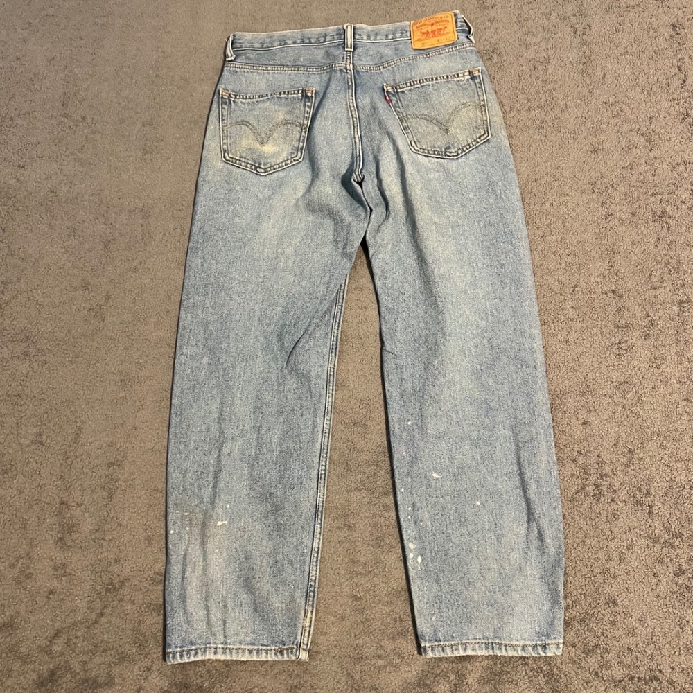 Y2K Distressed Levis 550 Relaxed Fit Jeans Light Wash Blue Denim 34x30